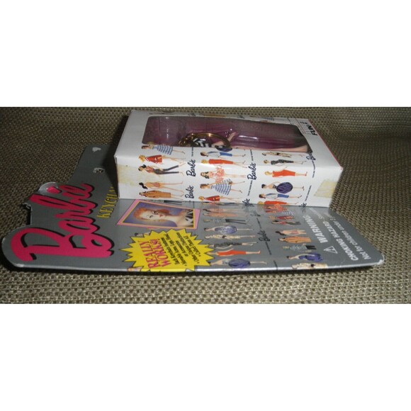 NEW 1995 VINTAGE, by BASIC FUN #700-0, BARBIE BLONDE KEYCHAIN (4" TALL) - Picture 7 of 9